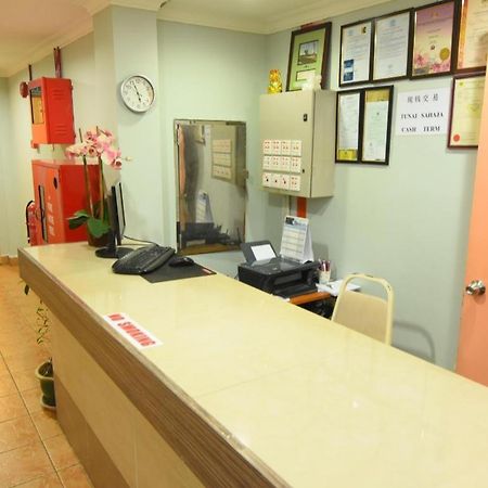 Oyo 89642 Highway Inn Mukah Zewnętrze zdjęcie