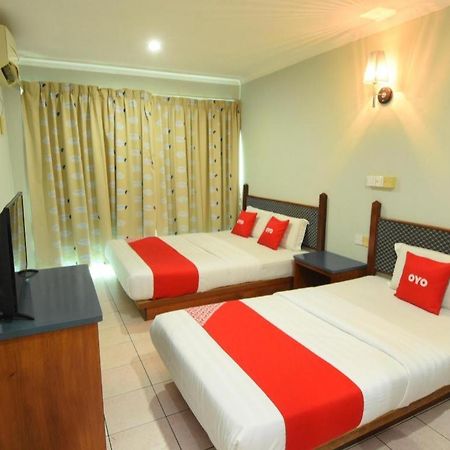 Oyo 89642 Highway Inn Mukah Zewnętrze zdjęcie
