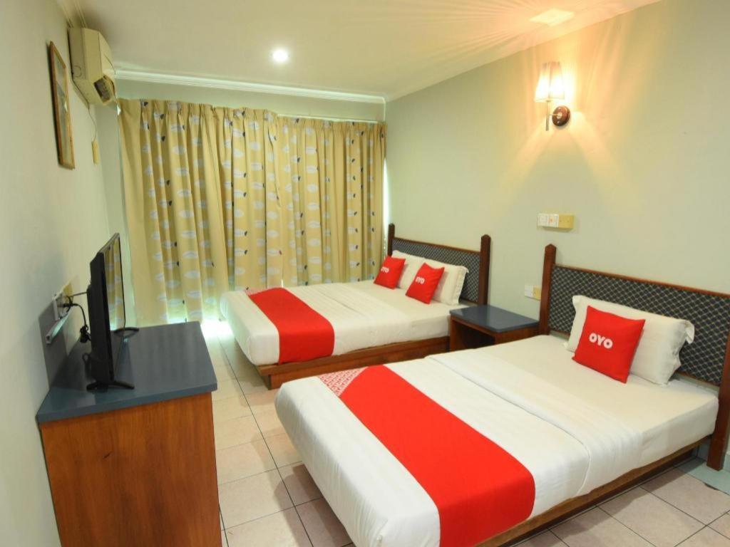 Oyo 89642 Highway Inn Mukah Zewnętrze zdjęcie